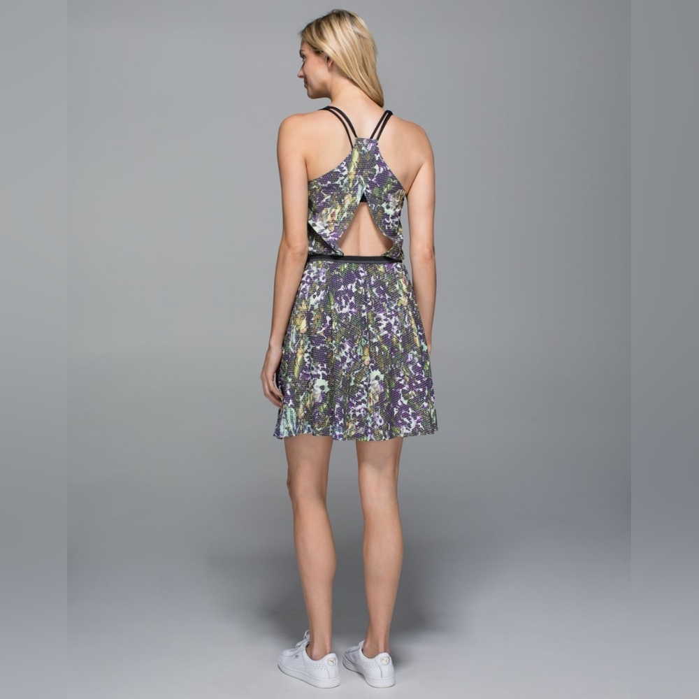 Lululemon - City Summer Dress - Size 4 - Picture 4 of 16